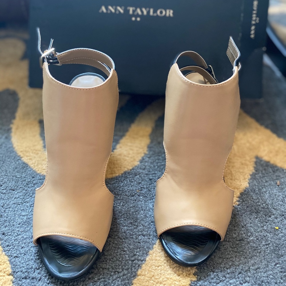 Ann Taylor shoes